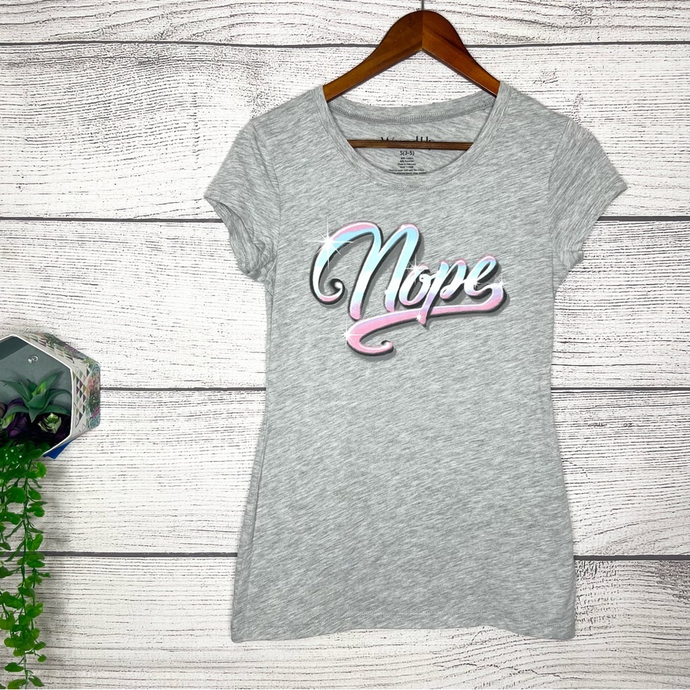 NOPE Retro Airbrush Style Gray Fitted Graphic T-Shirt Size Small